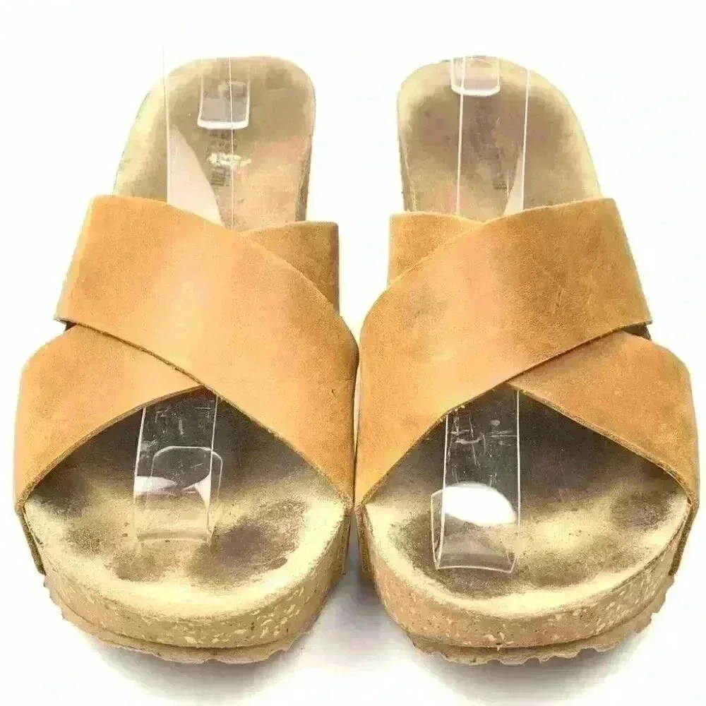 Cristina Francini sandals size 8.5 tan Italian leather chunky cork flatforms
